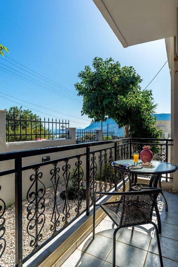 Superior Apartment - Overlooking Chania-With Poolハニア エクステリア 写真